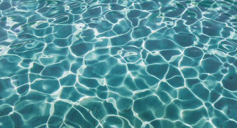 clear water in the pool